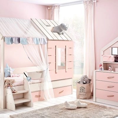 Детско обзавеждане PINK HOUSE